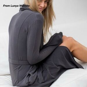 EUC: LUNYA THE ROBE IN ECLIPSE (XS/S)